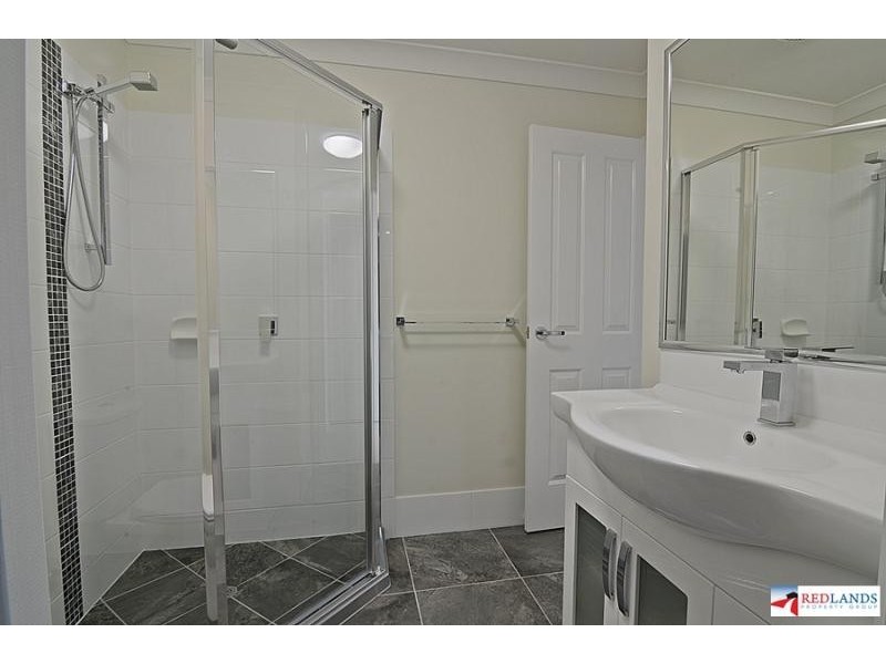 2/9 TOMBAY Court, Crestmead QLD 4132