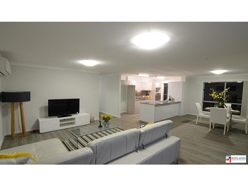 114 Bankswood Drive, Redland Bay QLD 4165