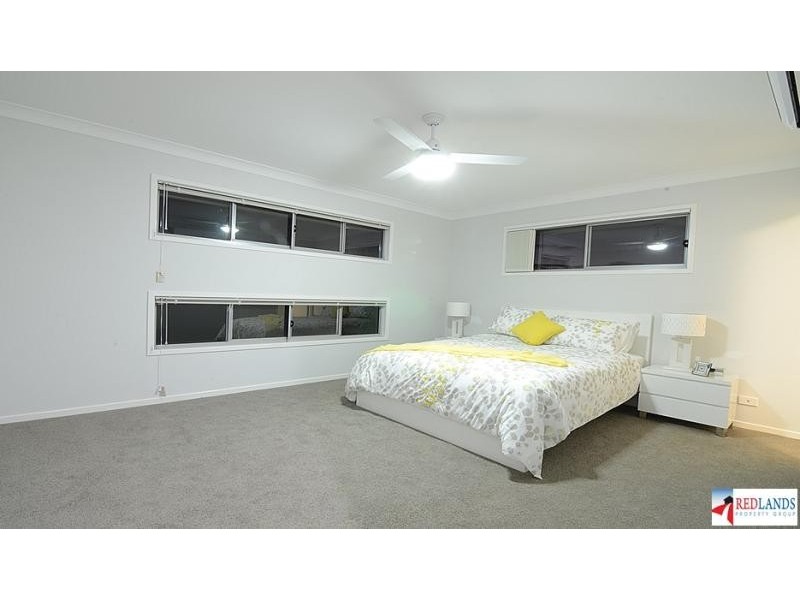 114 Bankswood Drive, Redland Bay QLD 4165