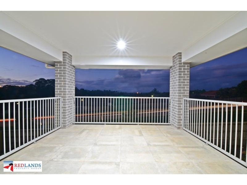 114 Bankswood Drive, Redland Bay QLD 4165