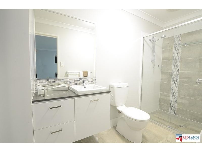 114 Bankswood Drive, Redland Bay QLD 4165