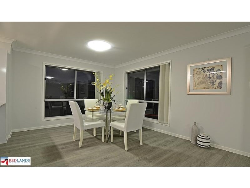 114 Bankswood Drive, Redland Bay QLD 4165