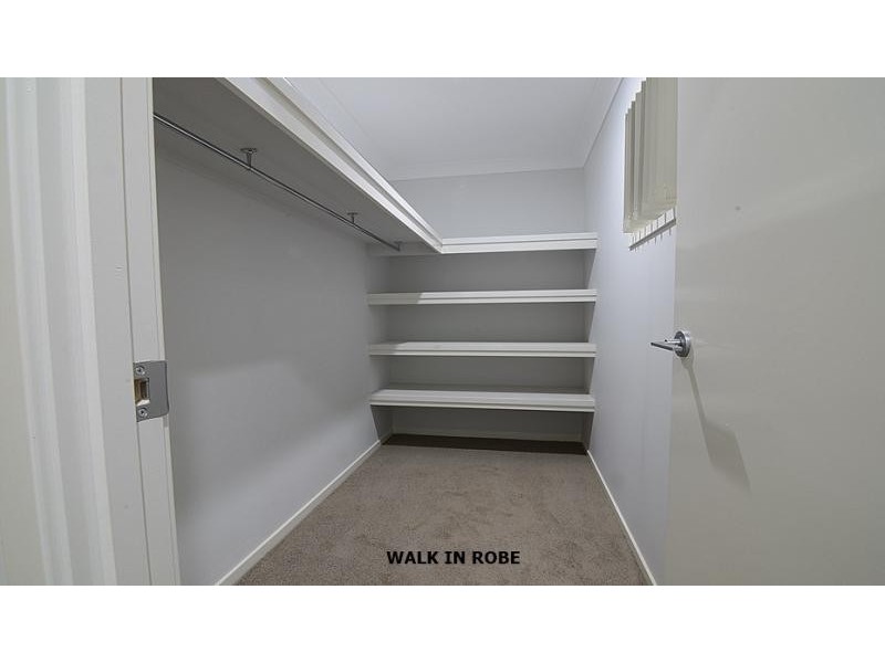 114 Bankswood Drive, Redland Bay QLD 4165