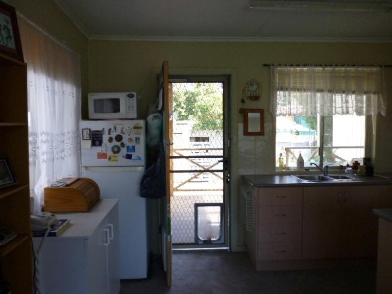 18 Clare  Crescent BATEHAVEN 2536, Batehaven NSW 2536