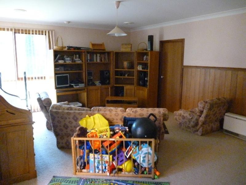 9 TOWRANG Avenue, Surf Beach NSW 2536