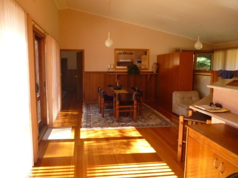 9 TOWRANG Avenue, Surf Beach NSW 2536