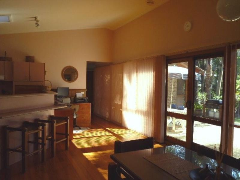 9 TOWRANG Avenue, Surf Beach NSW 2536