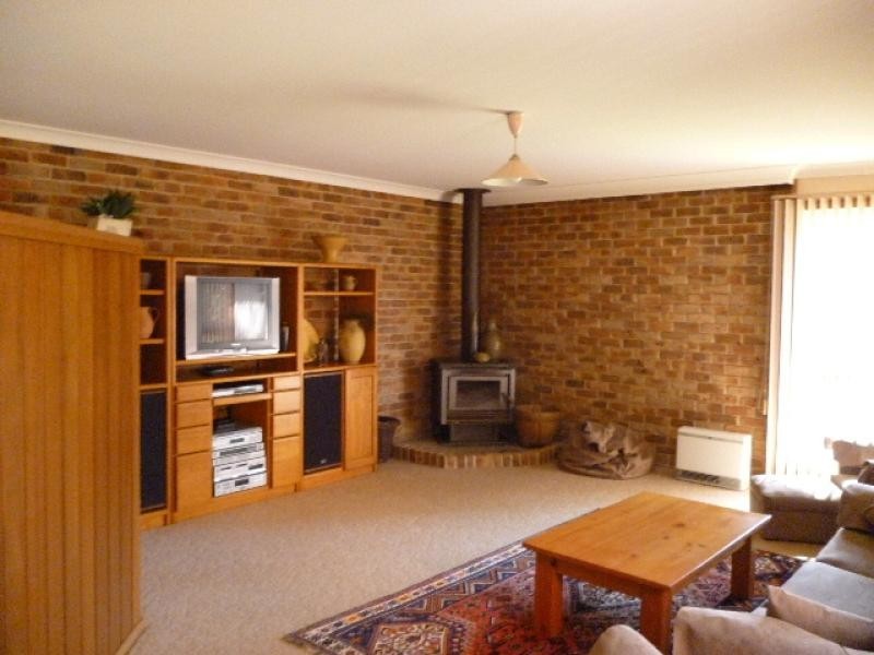 9 TOWRANG Avenue, Surf Beach NSW 2536