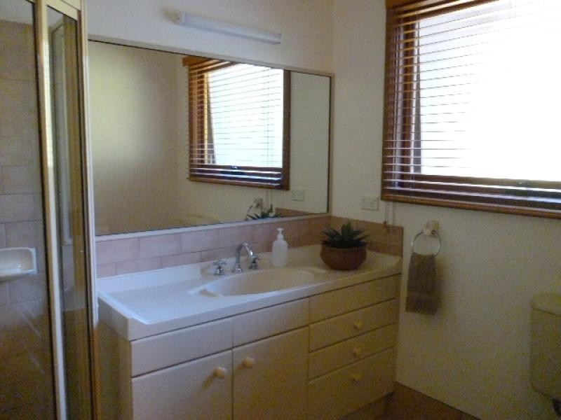 9 TOWRANG Avenue, Surf Beach NSW 2536