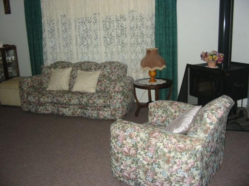 2 Cook  Avenue SURF BEACH 2536, Surf Beach NSW 2536
