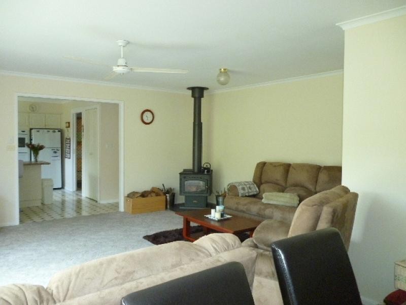 16 Albatross Road CATALINA 2536, Catalina NSW 2536