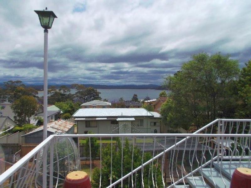 17 WATTLE Crescent, Batehaven NSW 2536