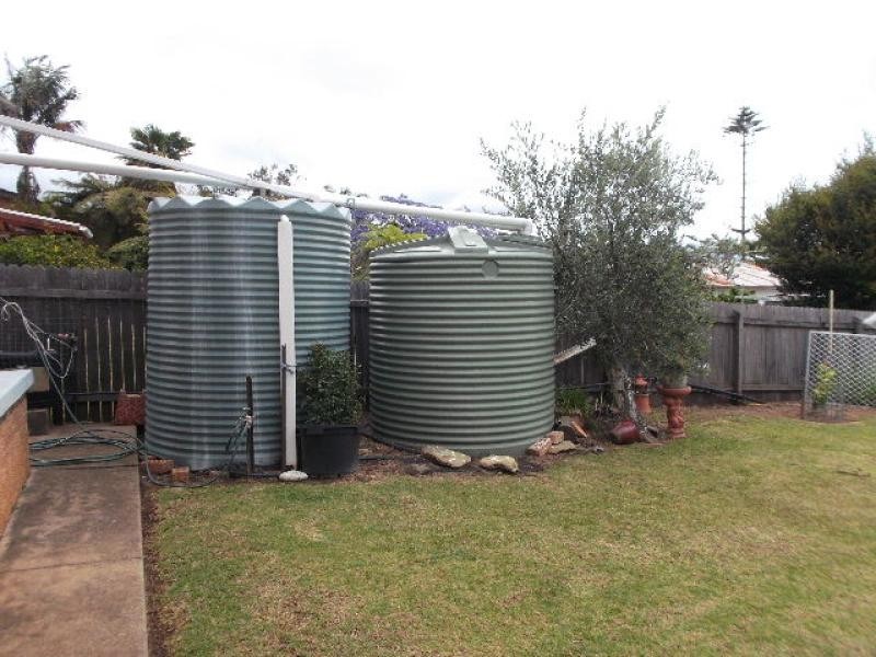 17 WATTLE Crescent, Batehaven NSW 2536