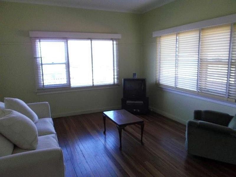 396 BEACH Road, Batehaven NSW 2536