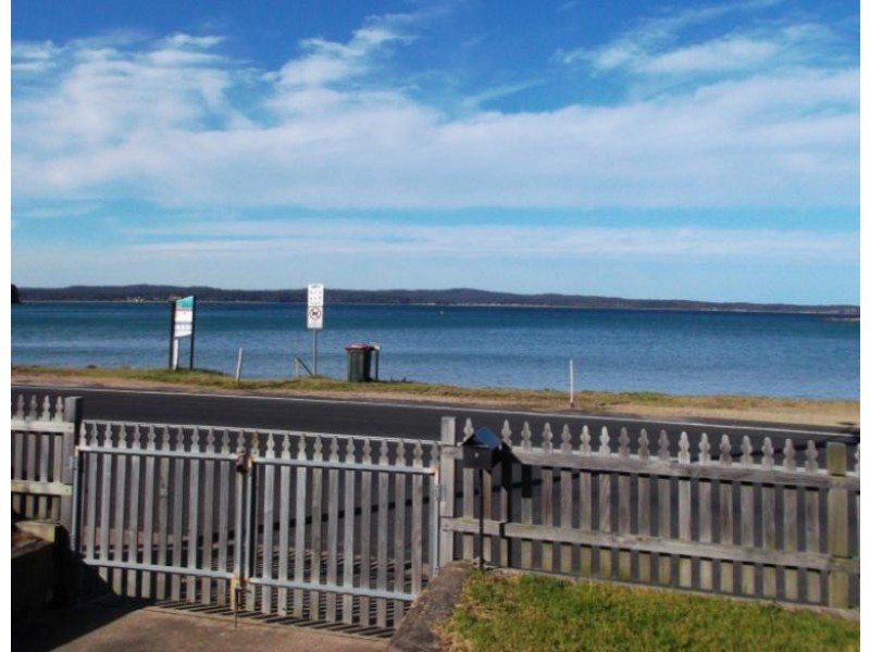 396 BEACH Road, Batehaven NSW 2536