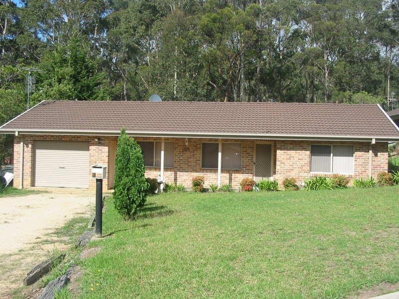 126 Edward  Road BATEHAVEN 2536, Batehaven NSW 2536