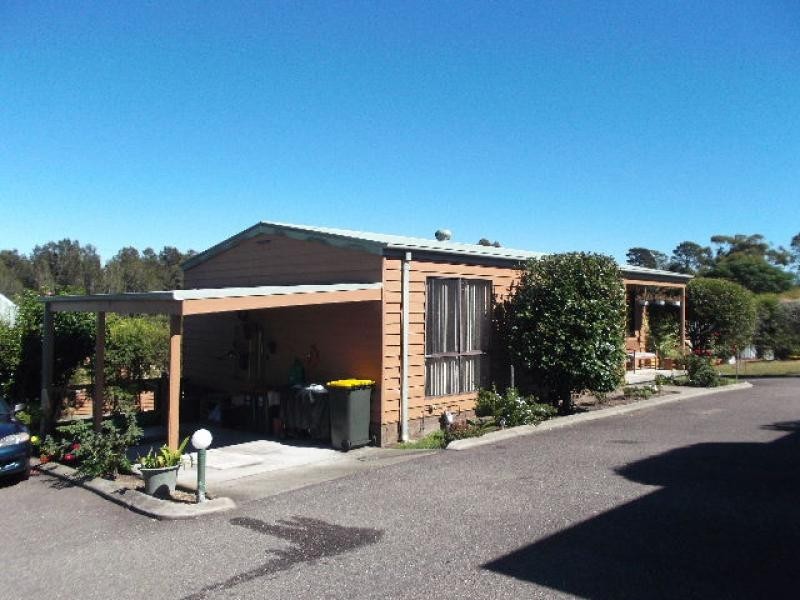 27/12 OLD PRINCES  Highway, Batemans Bay NSW 2536