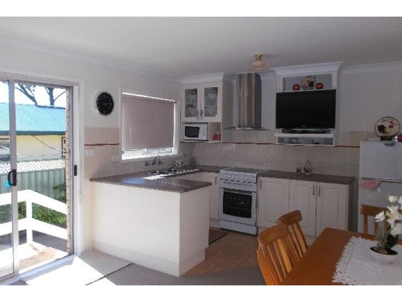31 CHRISTOPHER Crescent, Batehaven NSW 2536