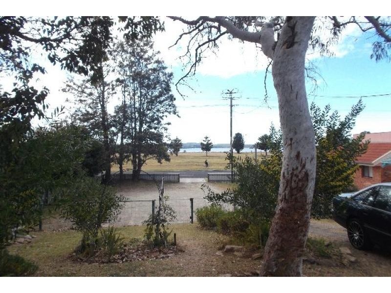 210 BEACH  Road, Batehaven NSW 2536