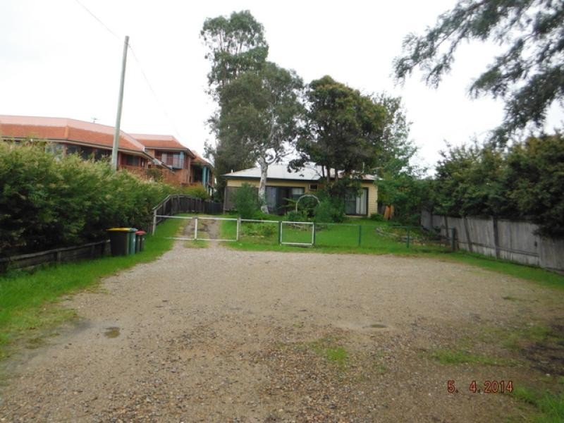 210 Beach Road, Batehaven NSW 2536