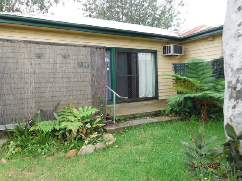 210 Beach Road, Batehaven NSW 2536