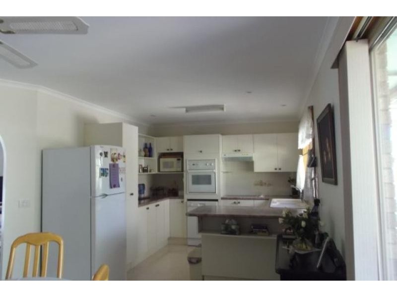 51 MELALEUCA  Crescent, Catalina NSW 2536