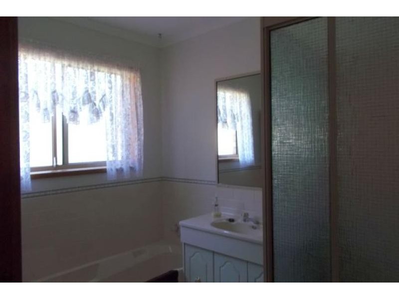 51 MELALEUCA  Crescent, Catalina NSW 2536