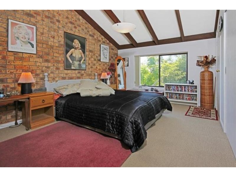 2/183 BEACH  Road, Sunshine Bay NSW 2536