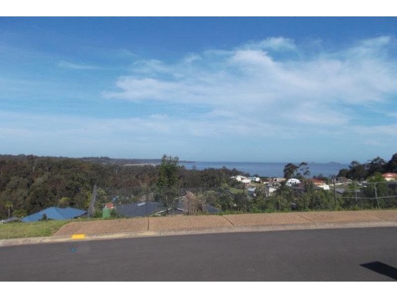 12 MARY   Place, Long Beach NSW 2536
