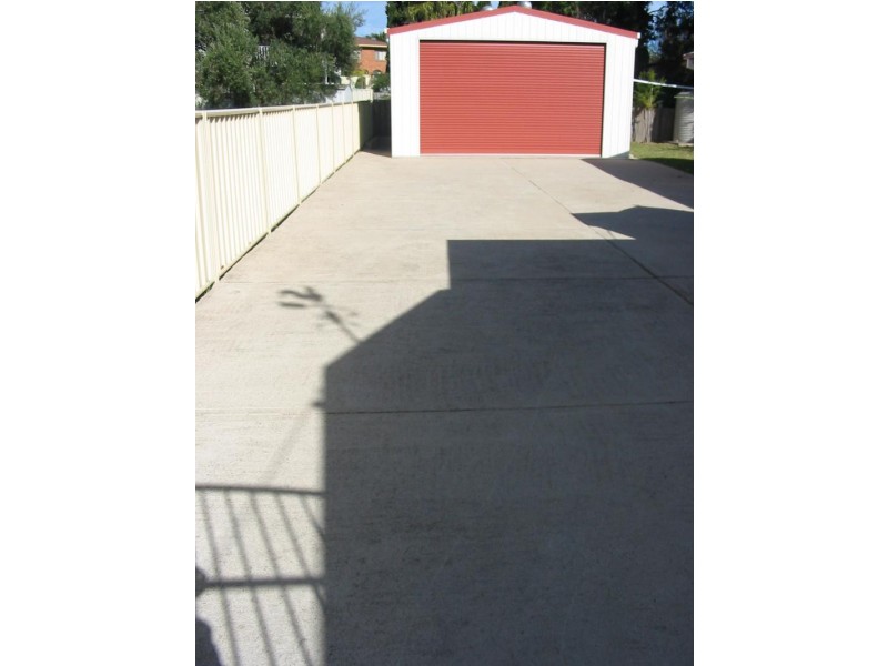 324 Beach Road, Batehaven NSW 2536