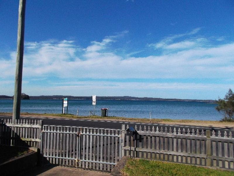 396 BEACH Road, Batehaven NSW 2536