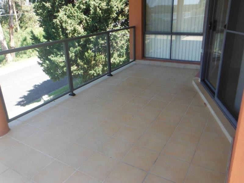 2/8 PACIFIC Street, Batemans Bay NSW 2536