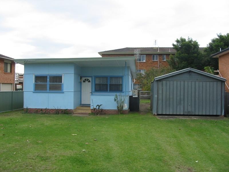 19 Golf Links Drive, Batemans Bay NSW 2536