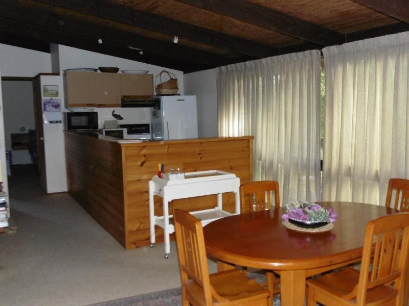 2 Lockyersleigh Avenue, Batehaven NSW 2536