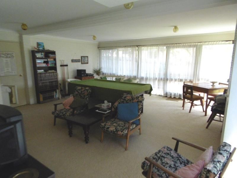 2 Lockyersleigh Avenue, Batehaven NSW 2536