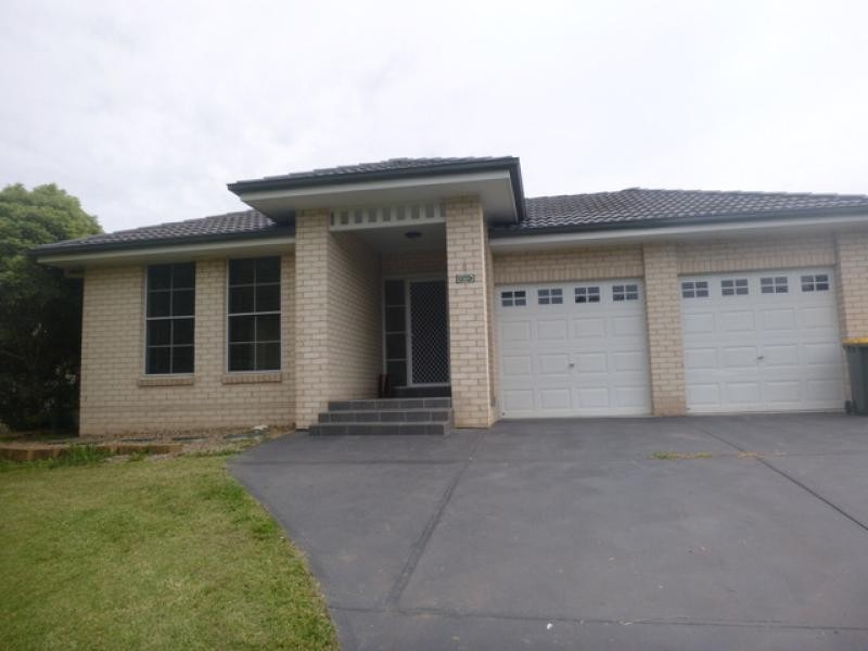 6 Giles Court, Sunshine Bay NSW 2536