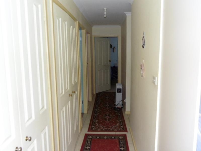 10 Gull Close, Catalina NSW 2536