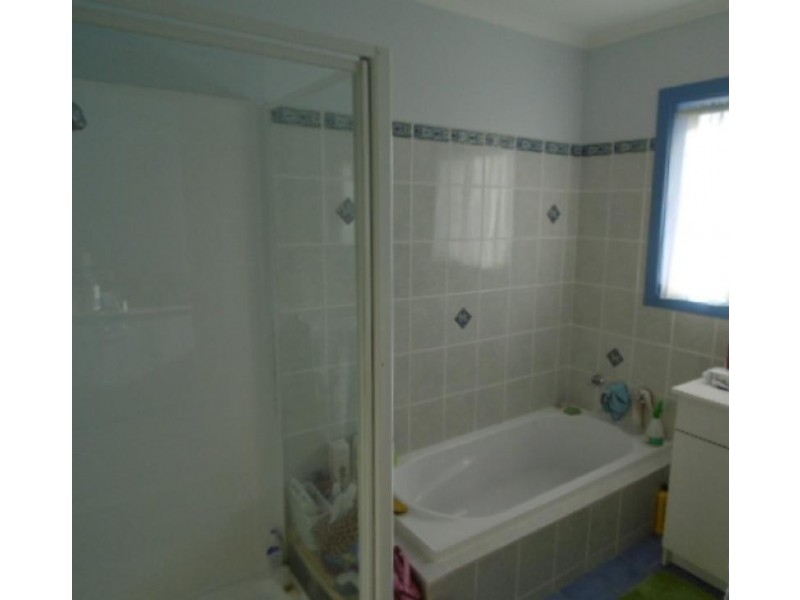 10 Gull Close, Catalina NSW 2536