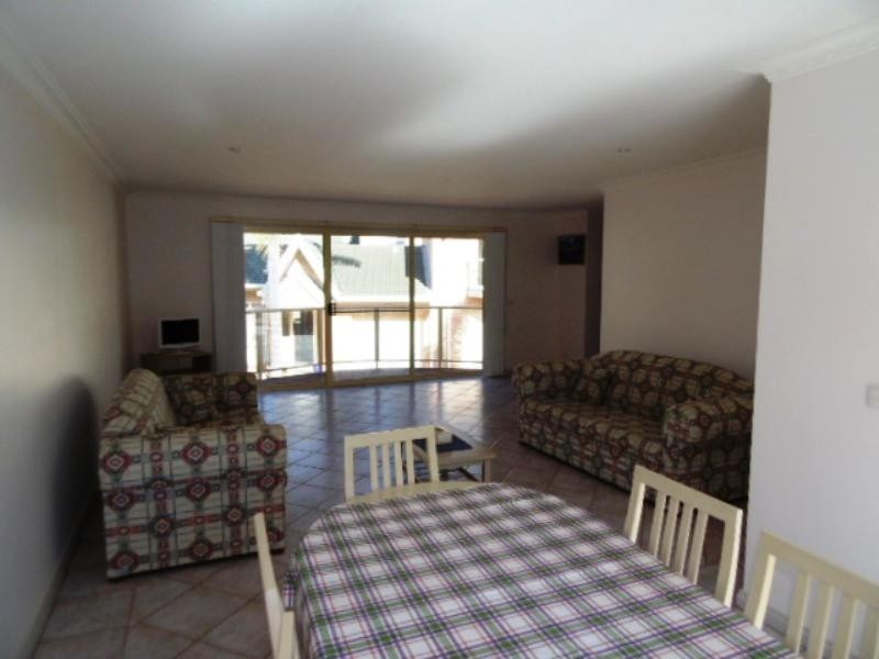 Unit 8, 6 Edgewood Place, Denhams Beach NSW 2536