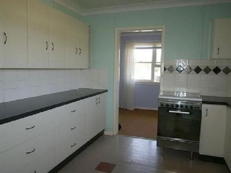 42 Bavarde Avenue, Batemans Bay NSW 2536