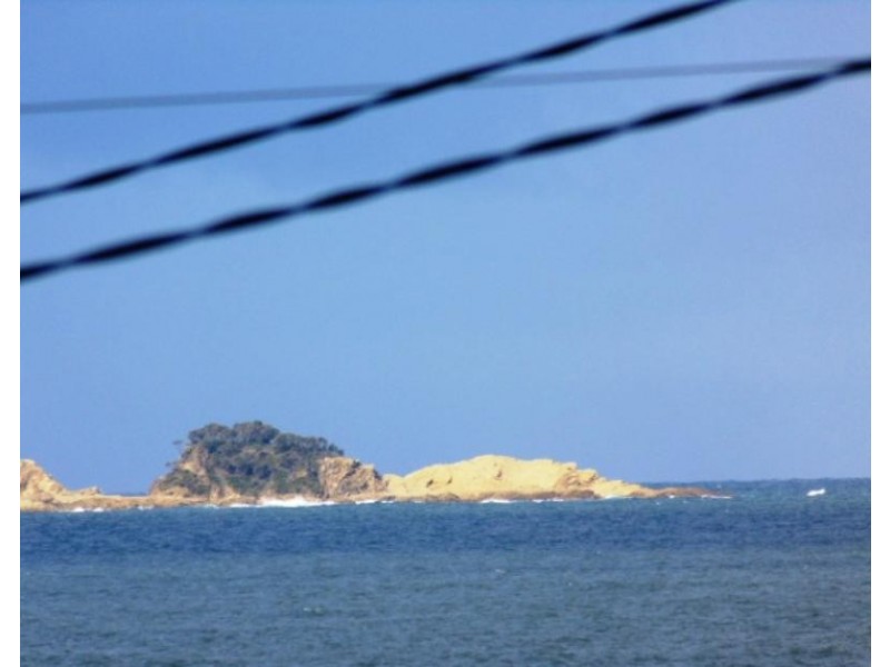 8 Marjorie Crescent, Batehaven NSW 2536