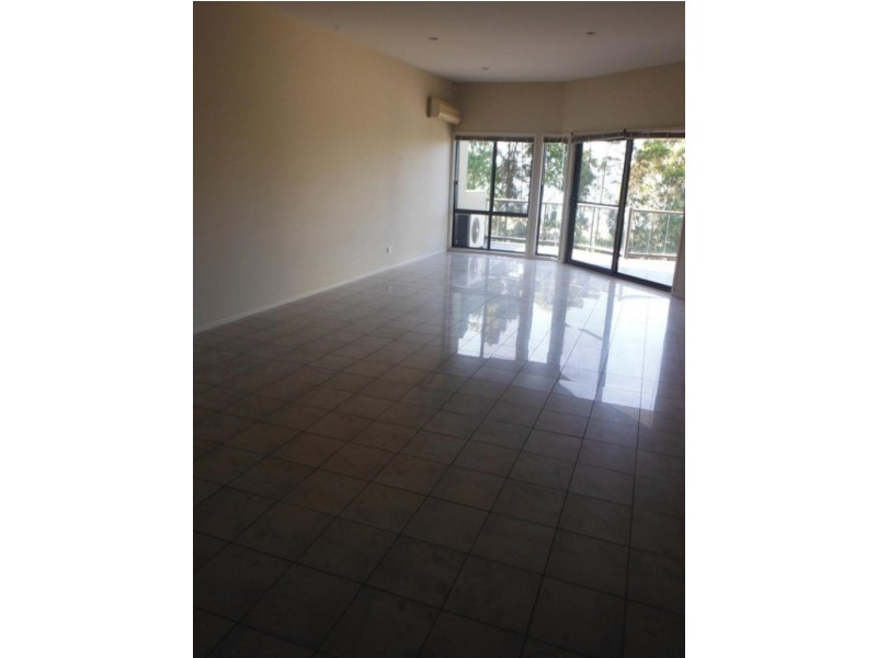 2/5 Crag Road, Batehaven NSW 2536