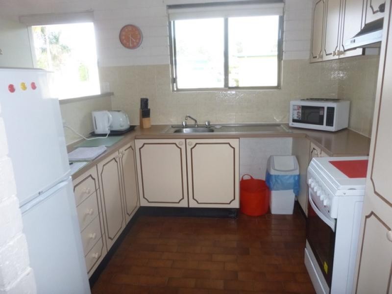 2/2-4 Matthew Parade, Batehaven NSW 2536