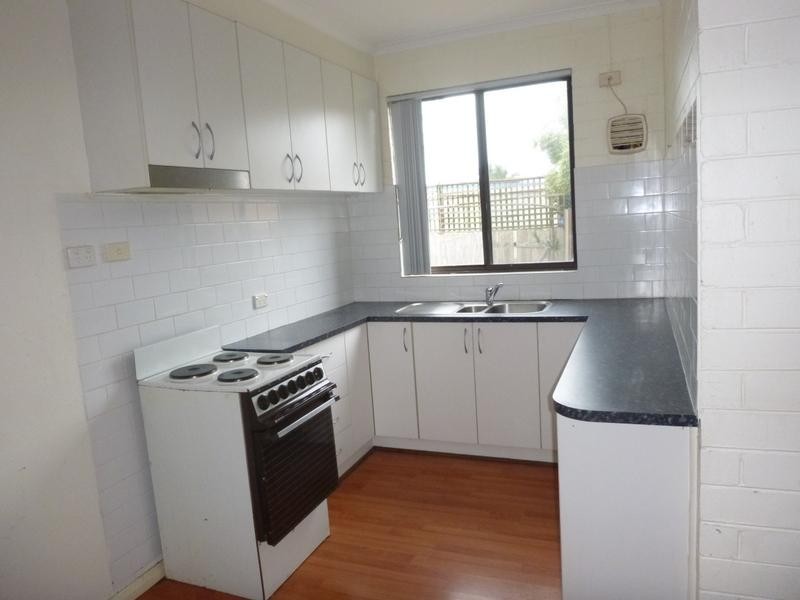 2/28 Matthew  Parade, Batehaven NSW 2536