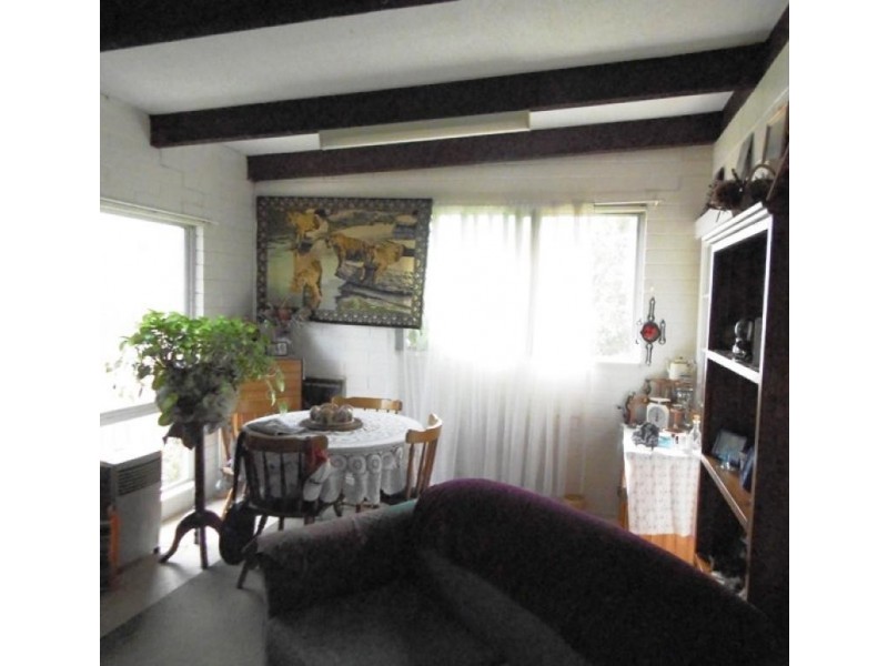 27 Calton Road, Batehaven NSW 2536