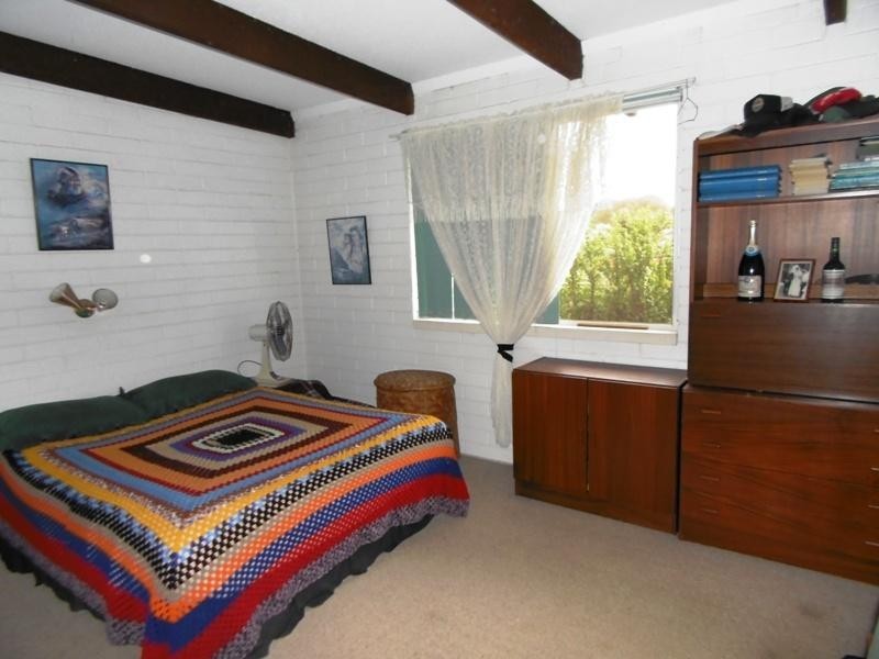 27 Calton Road, Batehaven NSW 2536