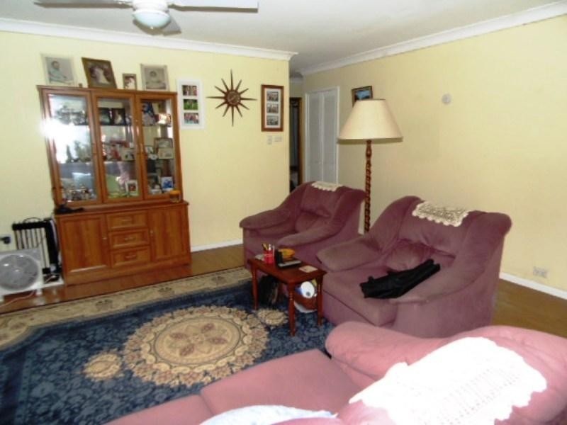 1/4 Eric Fenning  Drive, Surf Beach NSW 2536