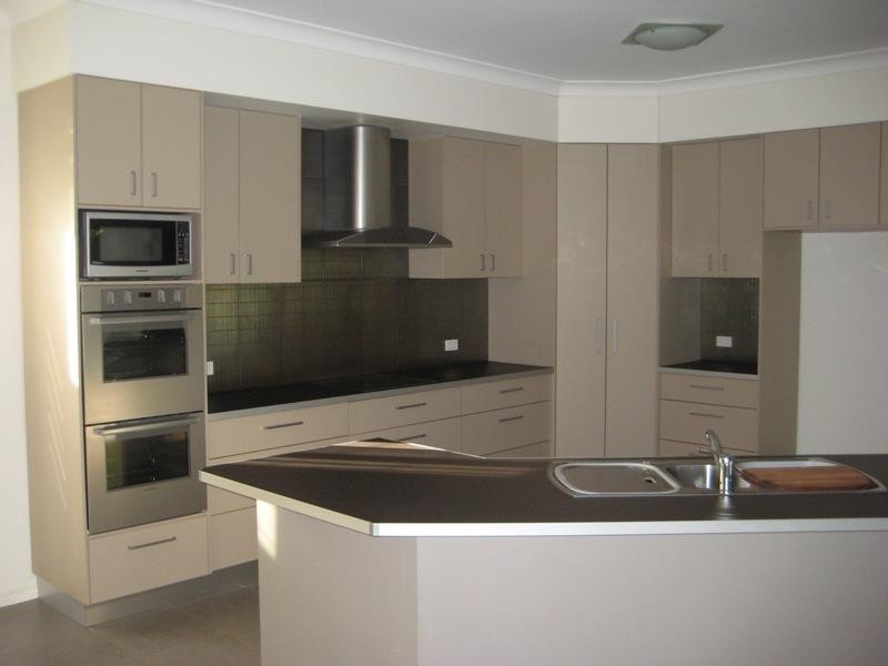 6 Krista Court, Burrum Heads QLD 4659