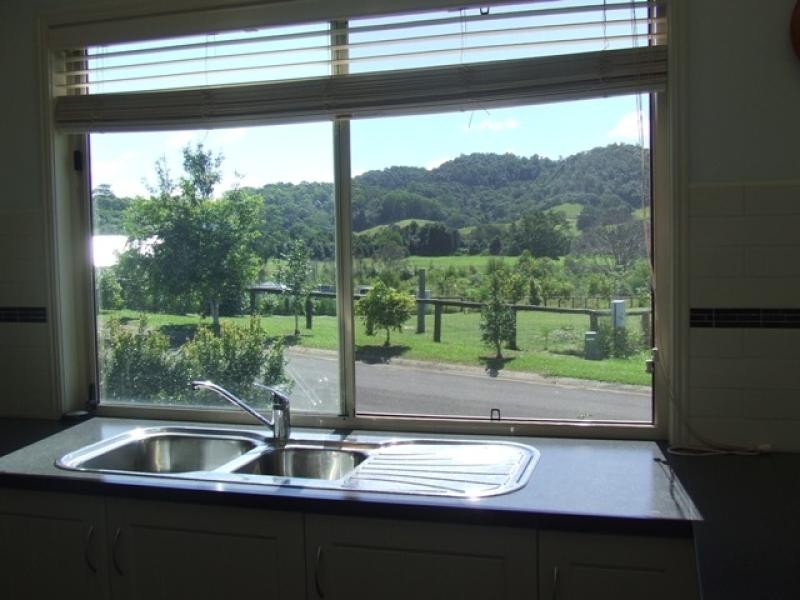 1 Watson  Court KIN KIN 4571, Kin Kin QLD 4571