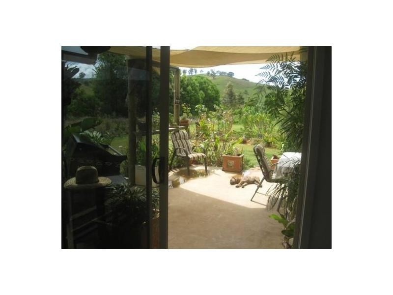 6 Leggetts Loop, Kin Kin QLD 4571
